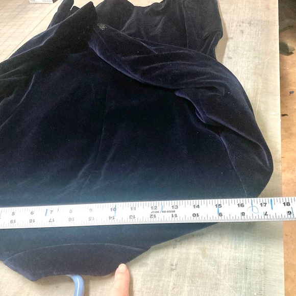 Yves St. Laurant Vintage 1960's Men's Blue Velvet Dinner Smoking Jacket LIKE NEW - Picture 12 of 12